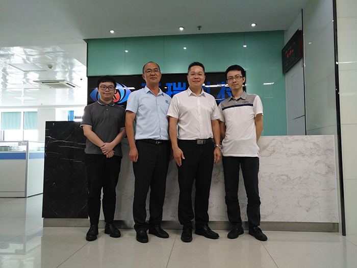 东莞市南城区副区长张见荣、副局长张子峰一行莅临三瑞科技参观考察,助推企业倍增